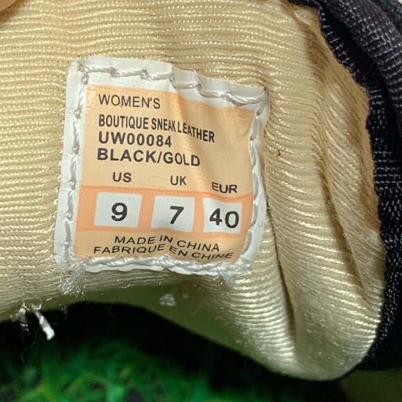 Cushe Boutique Footwear Women's Size US 9 Black/Gold Lace Up Sneaker - Picture 9 of 10